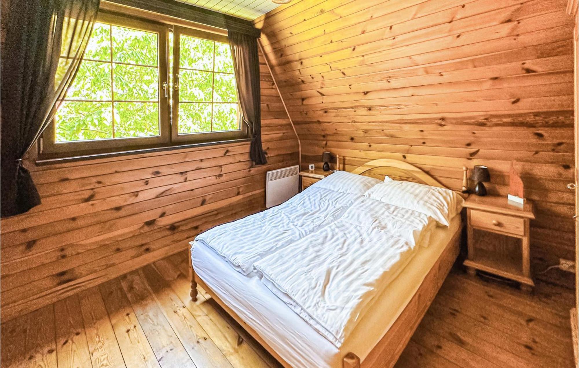 3 Bedroom Lovely Home In Nowe Warpno Kültér fotó