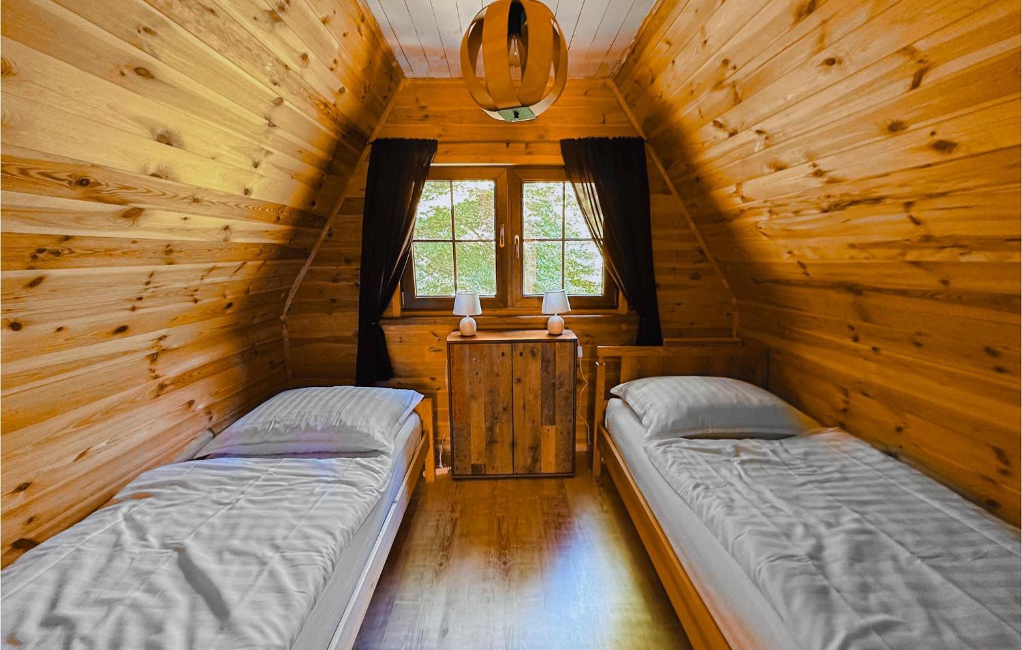 3 Bedroom Lovely Home In Nowe Warpno Kültér fotó